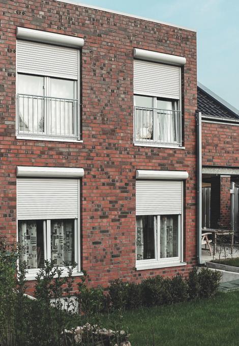 Maison le jour, 4 fenêtres avec volets roulants rénovation