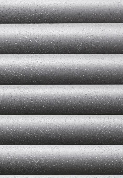 Lames de volets roulants, vue détaillée, avec gouttes d'eau