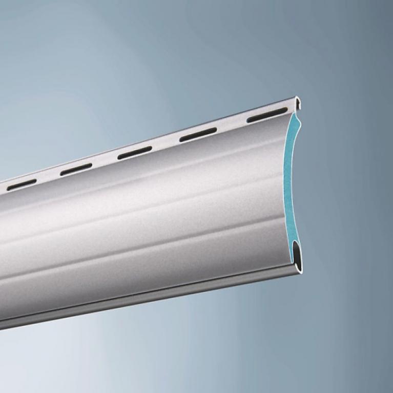 Plan rapproché des lames de volets roulants ALUMINO protect