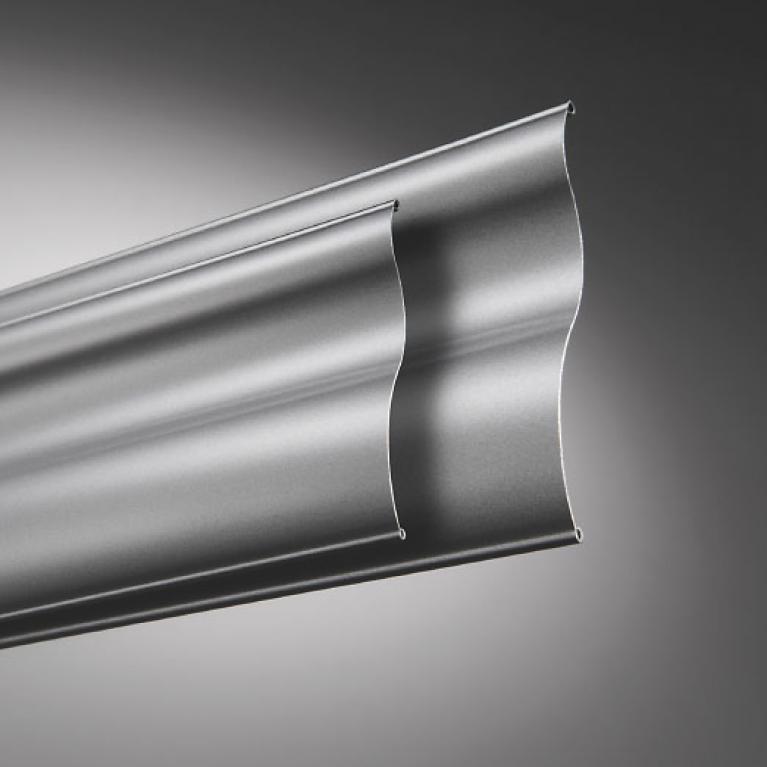 Brise-soleil ROMA - Lame ondulée Détail - vue échantillon brise-soleil lames ondulées