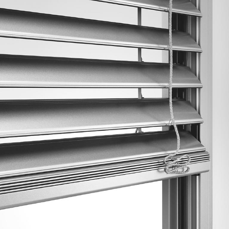 Modèle de brise-soleil ROMA Vue modèle brise-soleil ROMA