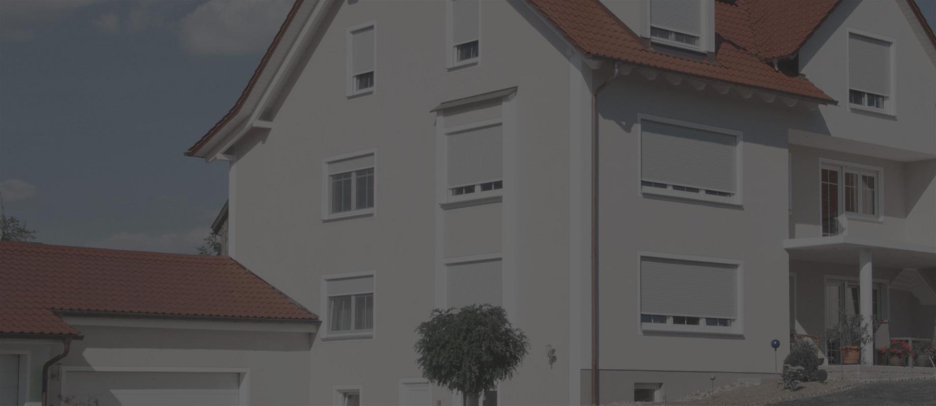 Maison d'appartements volets roulants traditionnels TERMO